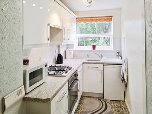 Kitchen- click for photo gallery